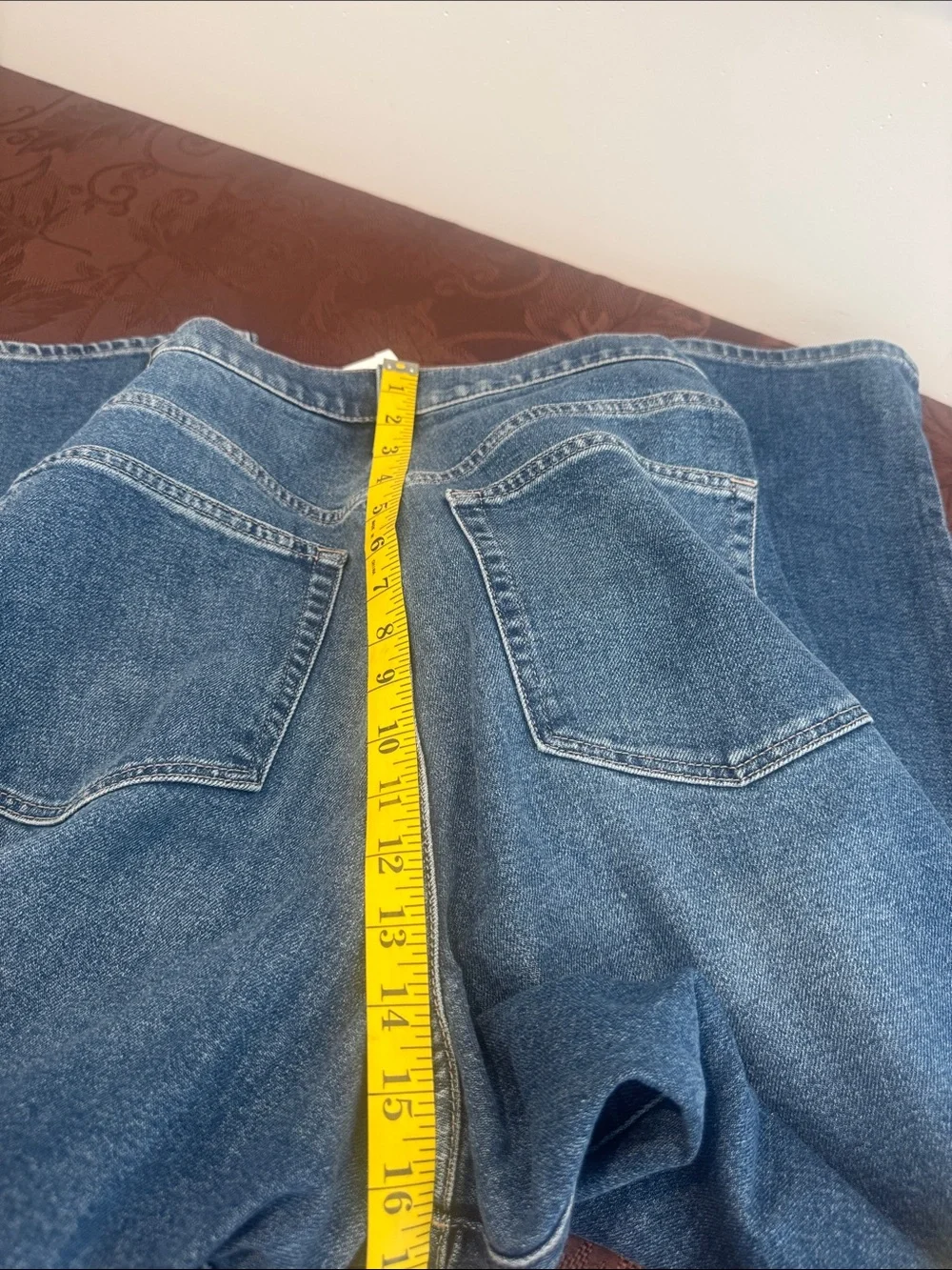 J. Crew Essential Straight Leg Jeans. Ladies 30